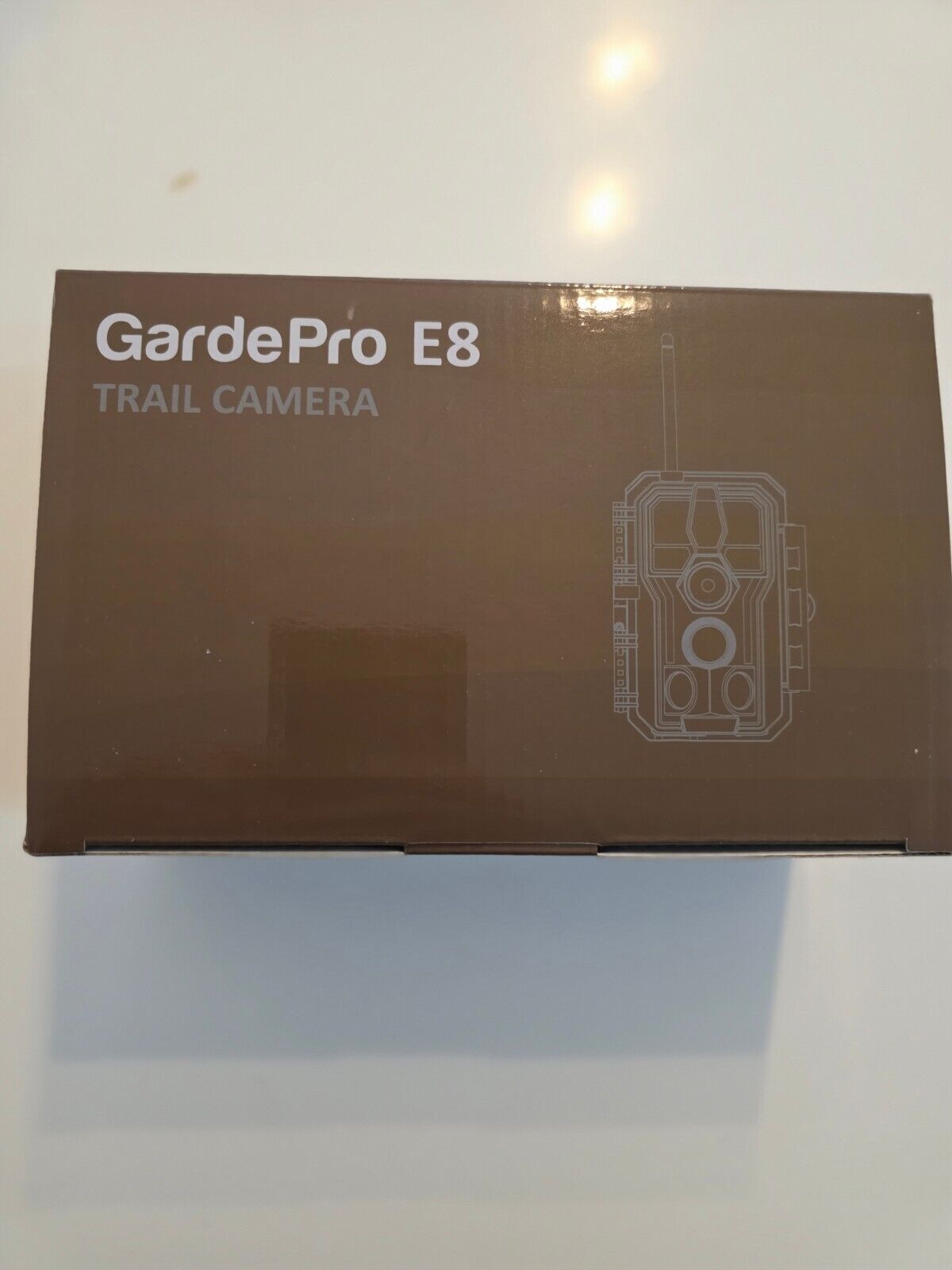 E8 Wildkamera WLAN mit 32 GB SD-Karte, 64MP H.264 1296P Video, 27m Infrarot Nach