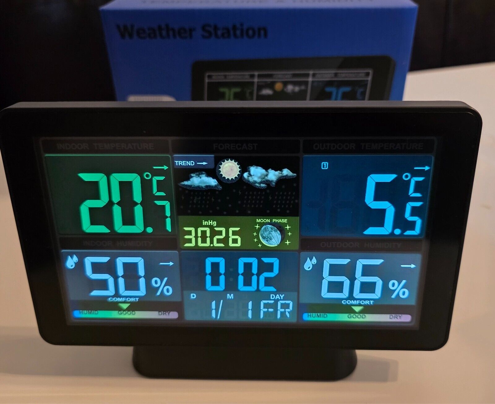 RCC Wetterstation Farb-LCD-Display Innen/Außen Thermometer-Hygrometer mit Wecker