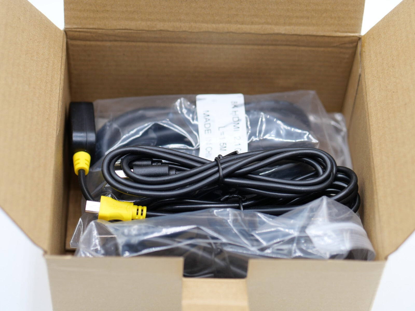 8K@60 Hz 4K@120 Hz KVM Switch 2 Port HDMI 2.1 USB 3.0 2 PCs an 1 Monitor + Kabel