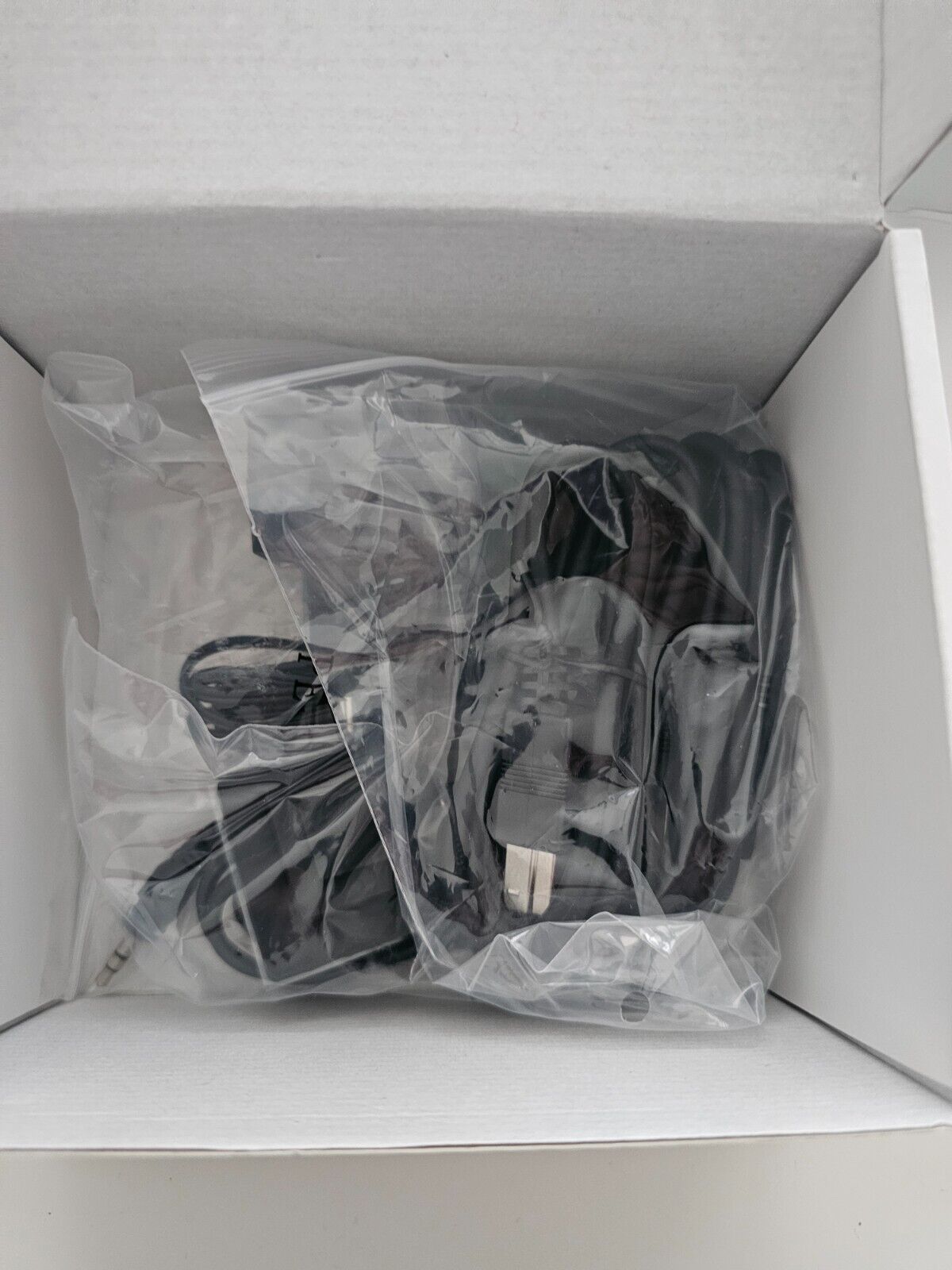 HDMI KVM Switch 2 Monitore 2 Computer, Dual Monitor KVM USB Switcher 4K@60Hz, HD