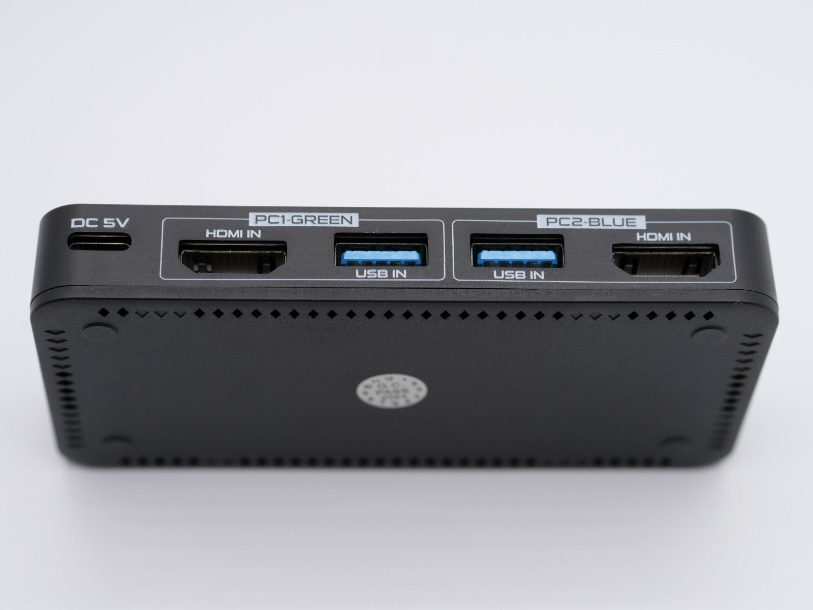 8K@60 Hz 4K@120 Hz KVM Switch 2 Port HDMI 2.1 USB 3.0 2 PCs an 1 Monitor + Kabel