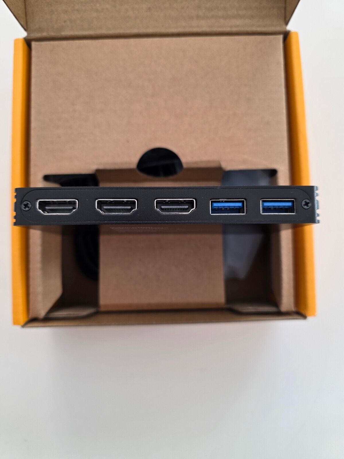 KVM Switch 2 PC 1 Monitor HDMI 8K@60Hz 4K@120Hz 2K@144Hz USB 3.0