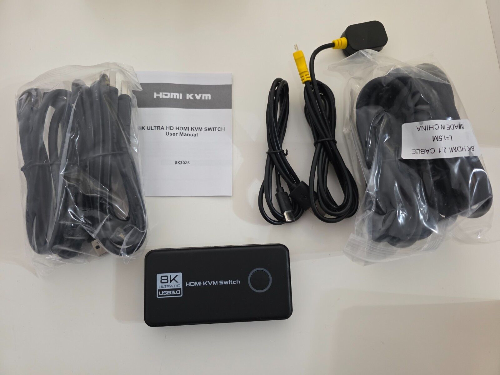 8K @ 60 Hz - 4K@120 Hz KVM Switch 2 Port HDMI USB 3.0 Schwarz + Verbindungskabel