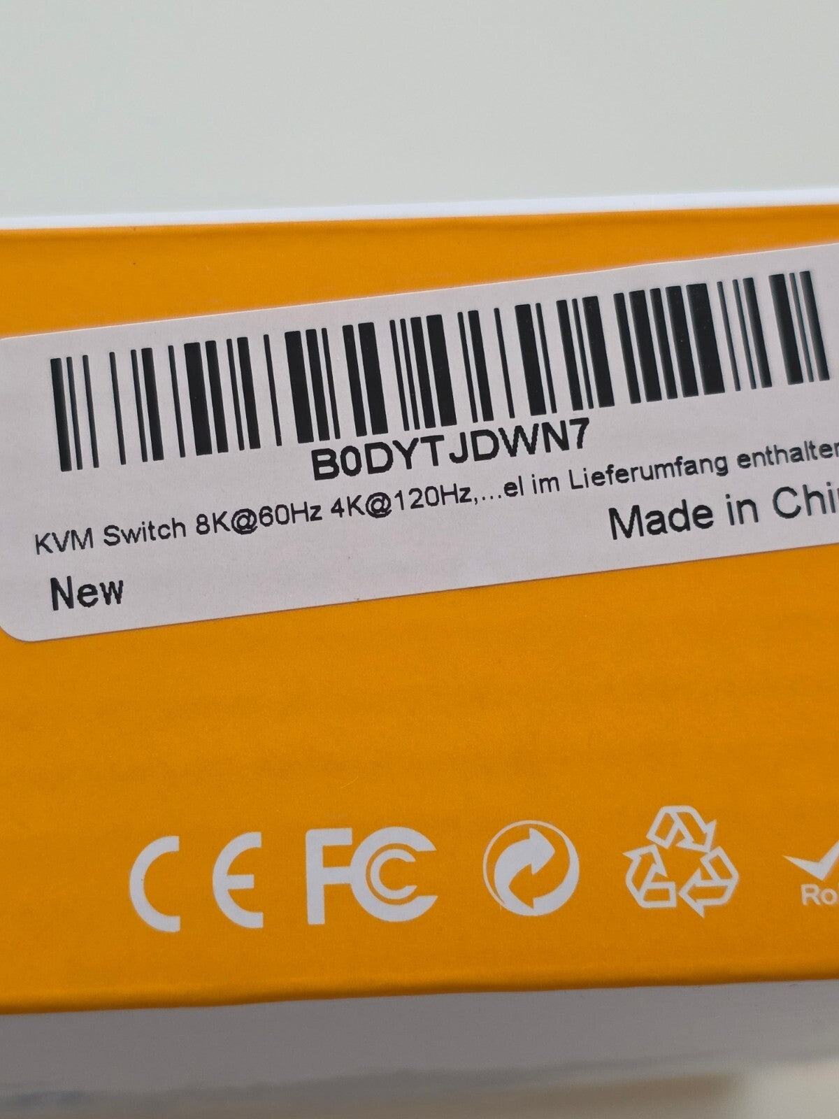HDMI KVM Switch 8K@60Hz 4K@120Hz für 2 PCs, 1 Monitor, 3x USB 3.0