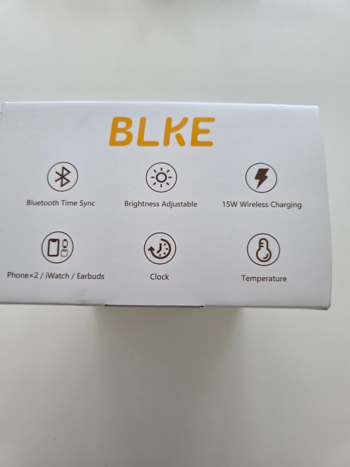 7-in-1 Wireless Ladestation mit Smart-Clock & Nachttischlicht Schwarz