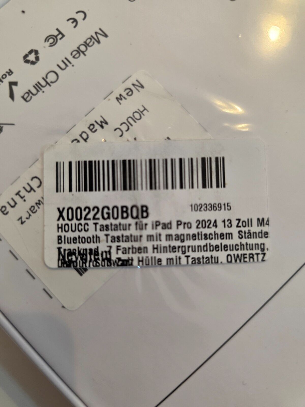 iPad Pro 13" M4 Hülle mit Tastatur - Schwarzes QWERTZ-Design mit Trackpad